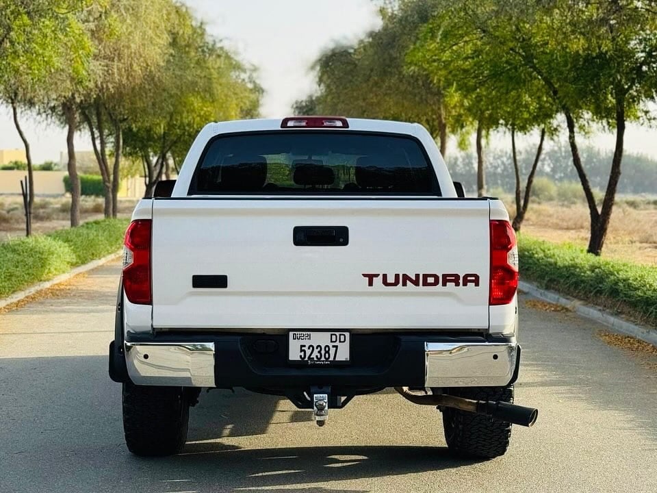 2016 Toyota Tundra High option — الصورة 8 من 16
