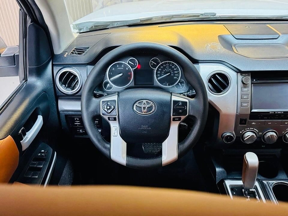 2016 Toyota Tundra High option — الصورة 15 من 16