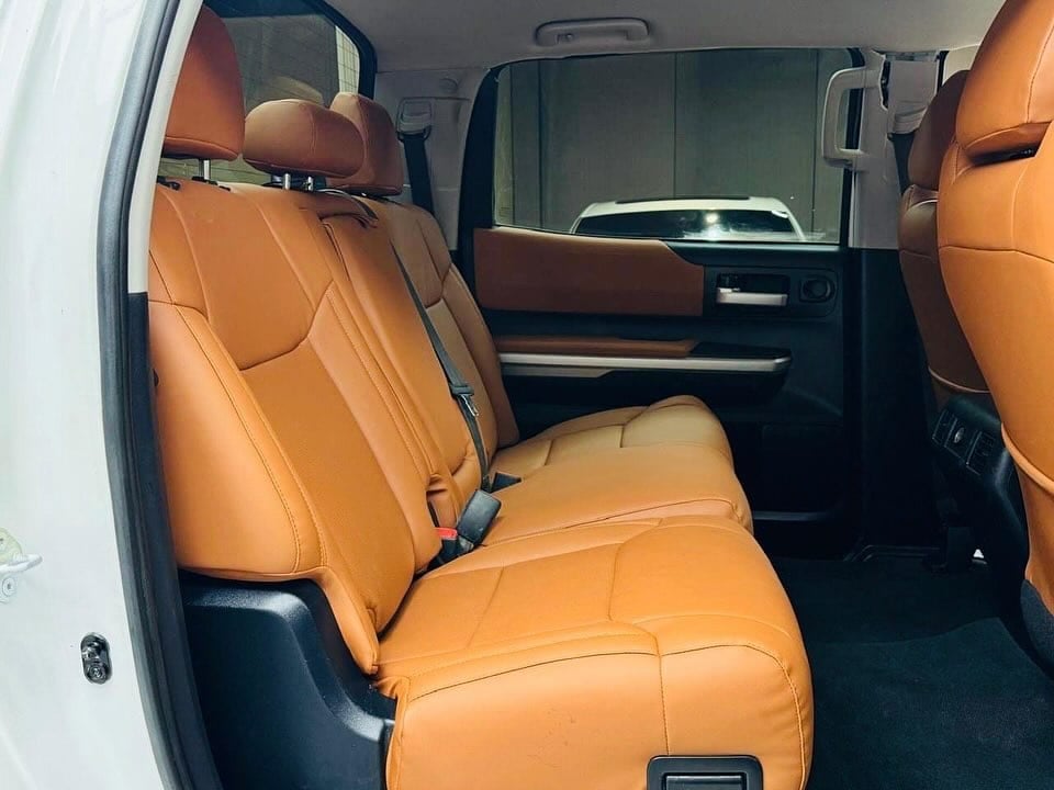 2016 Toyota Tundra High option — الصورة 14 من 16