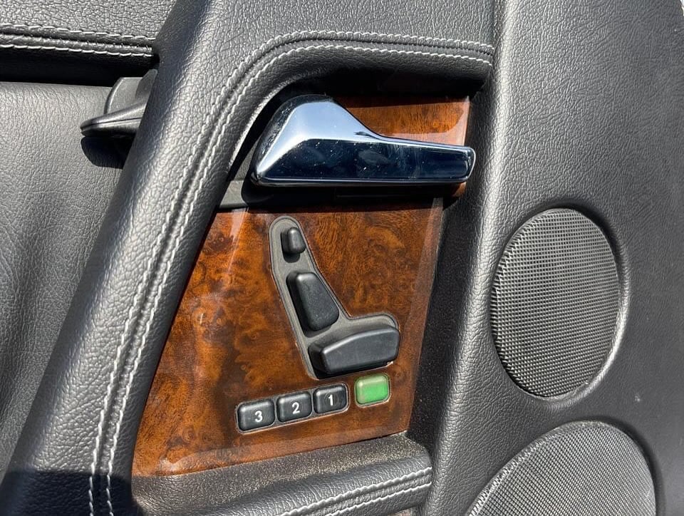 1995 Mercedes-Benz SL500 — الصورة 18 من 20