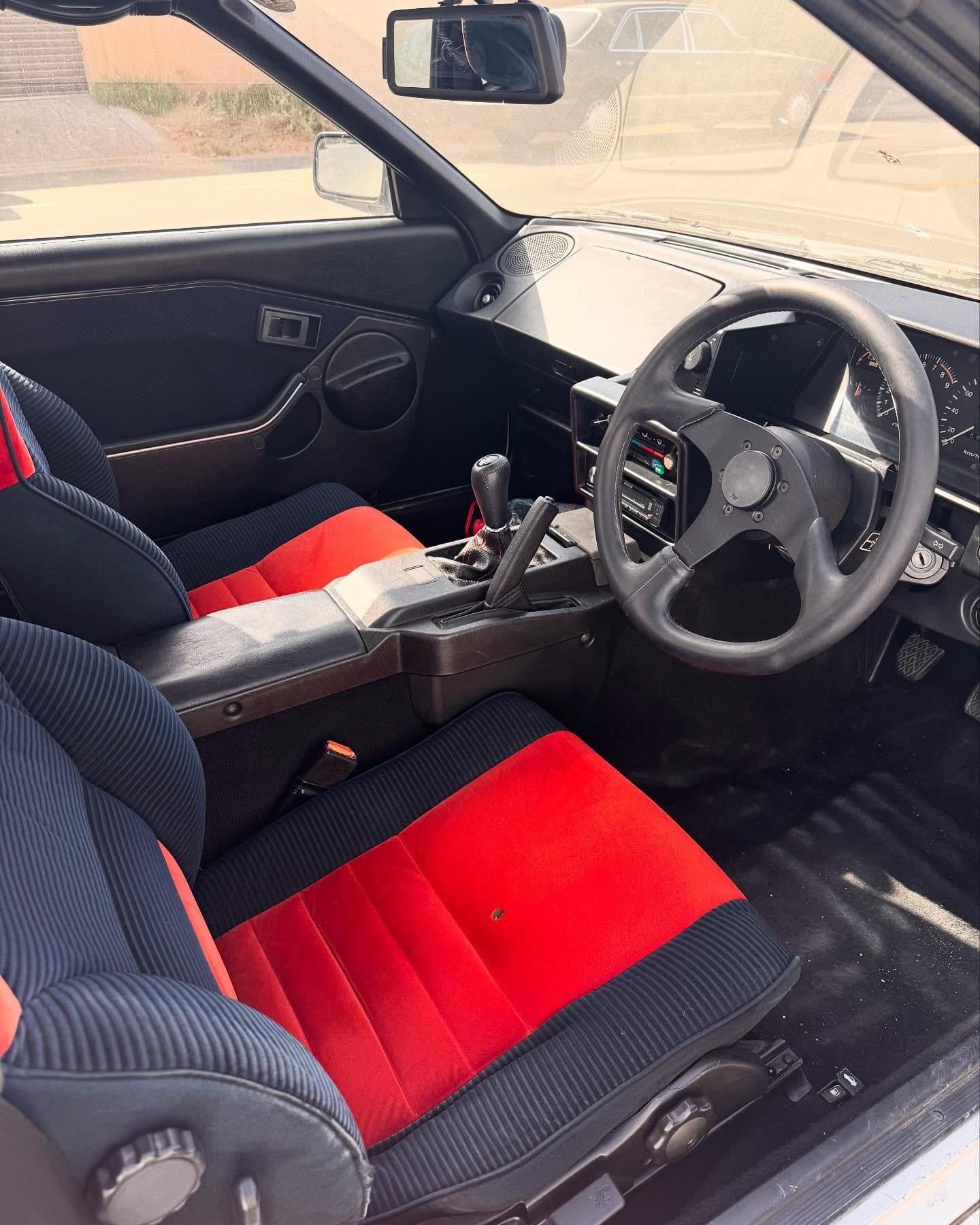 1986 Toyota MR2 — الصورة 8 من 11