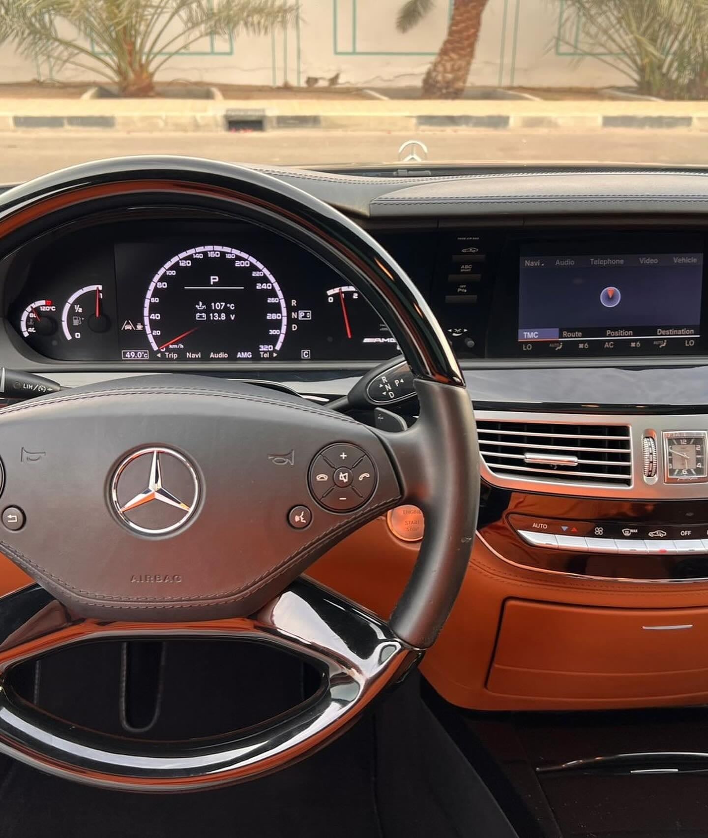 2010 Mercedes-Benz S63 AMG Designo Edition — الصورة 6 من 18