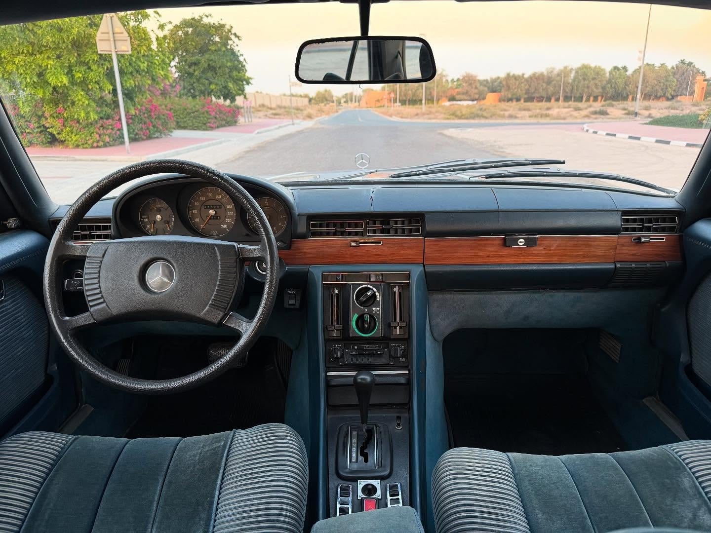 1974 Mercedes-Benz 450SEL — Photo 8 of 10