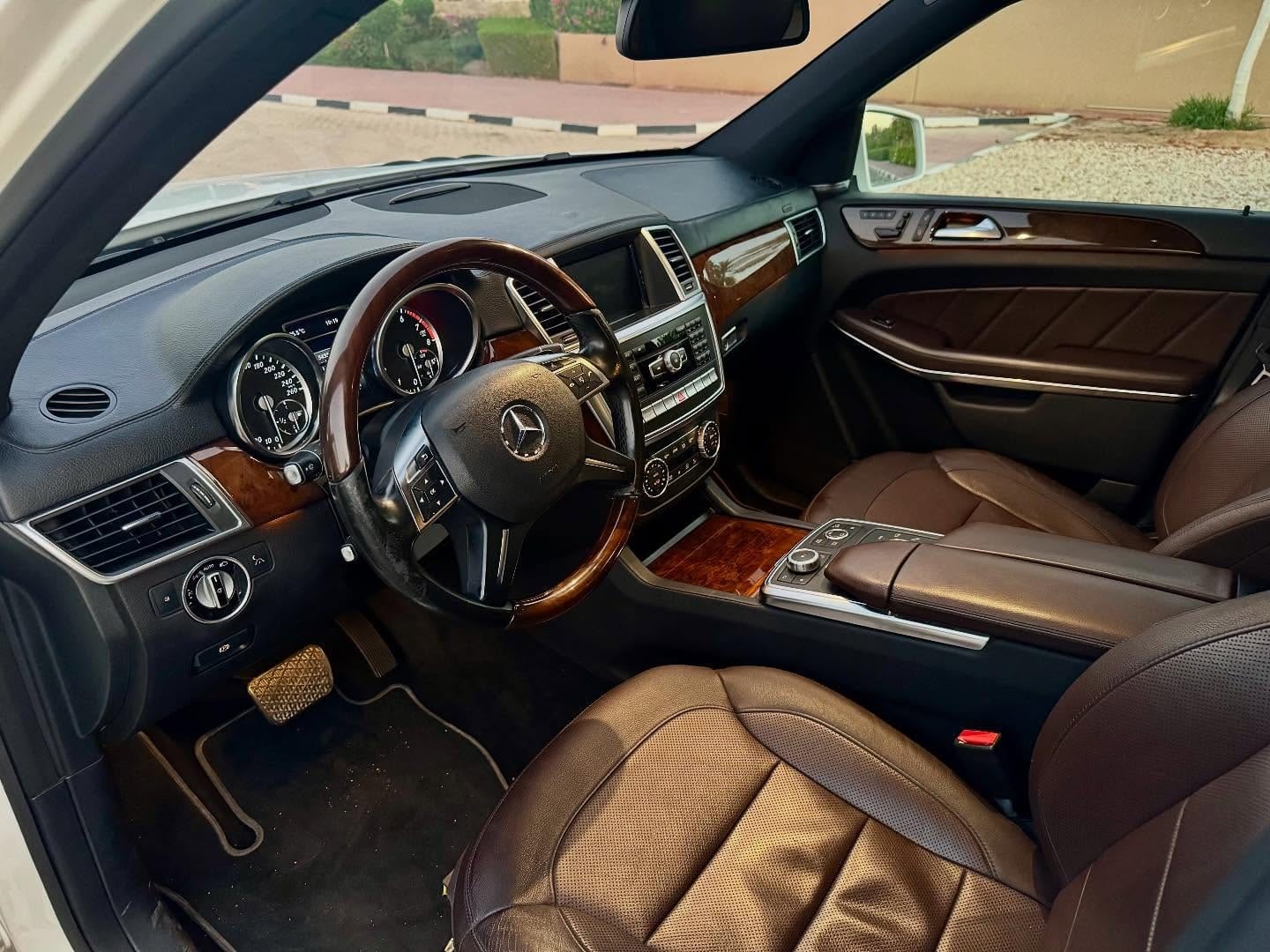 2015 Mercedes-Benz GL500 AMG — الصورة 8 من 13