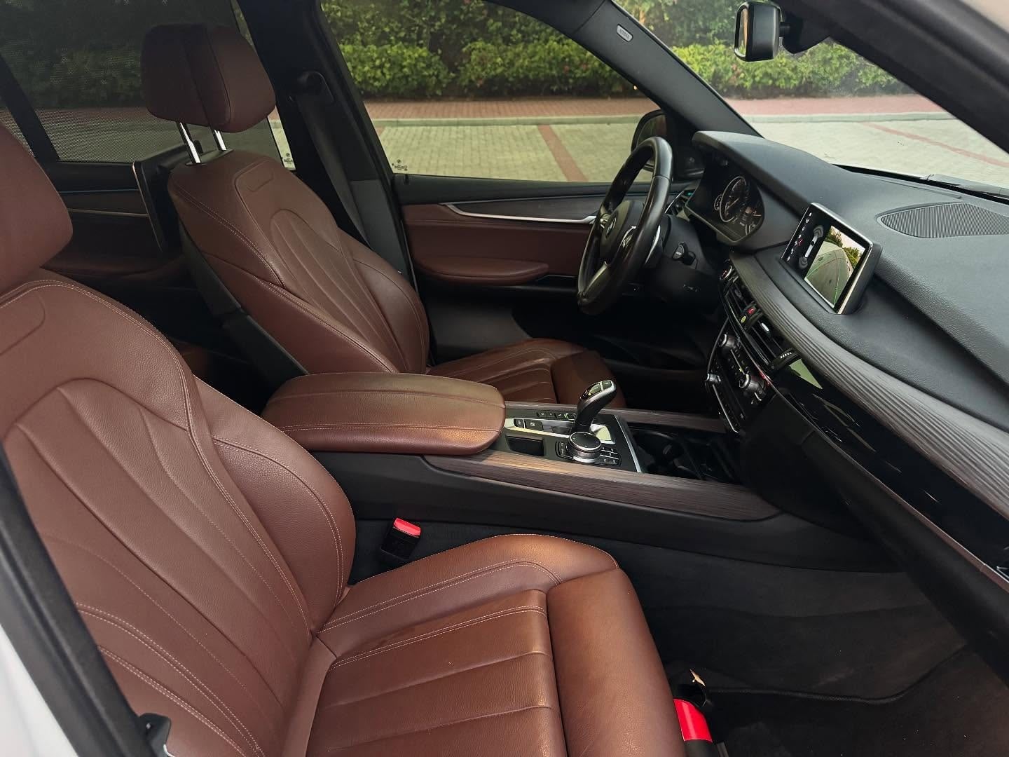 2018 BMW X5 Twin Turbo — الصورة 9 من 13