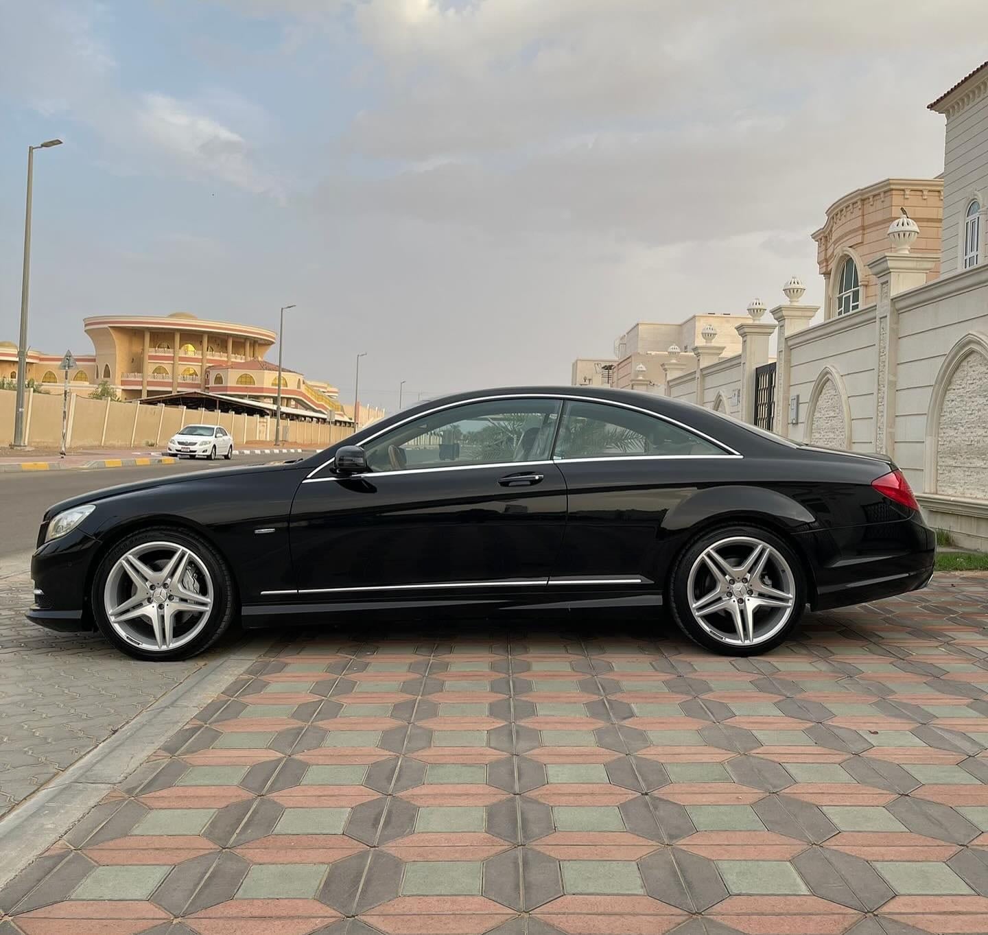 2011 Mercedes-Benz CL500 AMG — الصورة 5 من 16