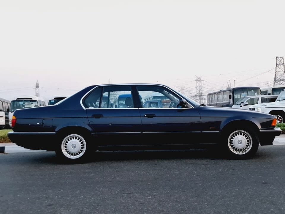1991 BMW 735i — الصورة 8 من 16