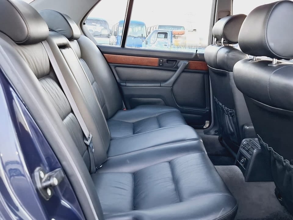 1991 BMW 735i — الصورة 14 من 16
