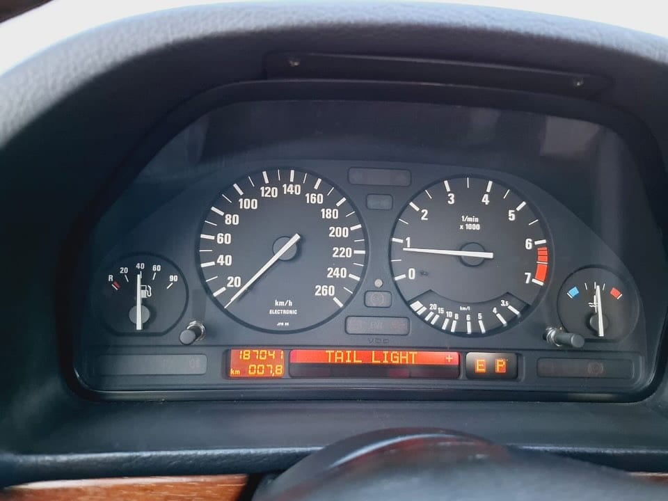 1991 BMW 735i — الصورة 16 من 16
