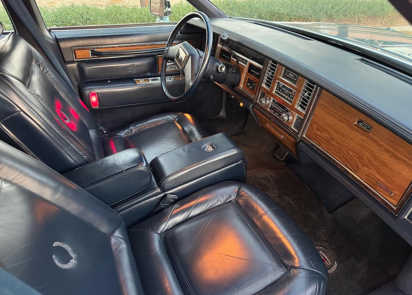 1981 Cadillac Seville Elegante — الصورة 8 من 14