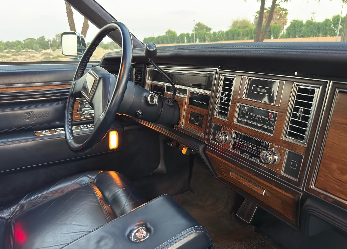 1981 Cadillac Seville Elegante — الصورة 12 من 14