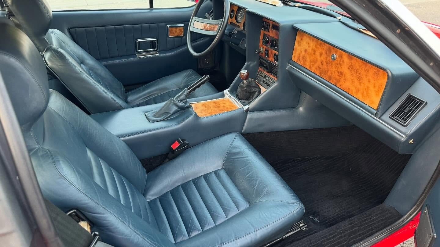 1982 Lotus Eclat — الصورة 13 من 14