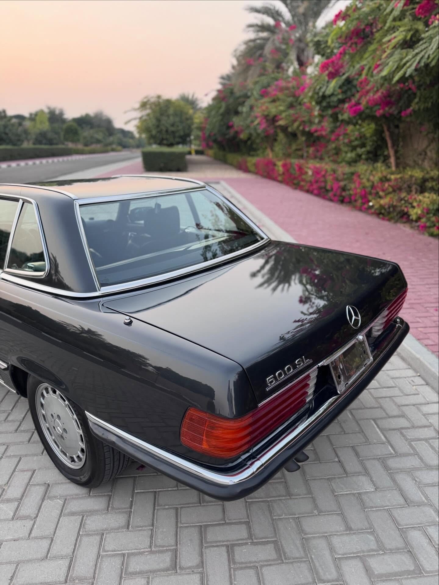 1986 Mercedes-Benz 500SL — الصورة 11 من 13