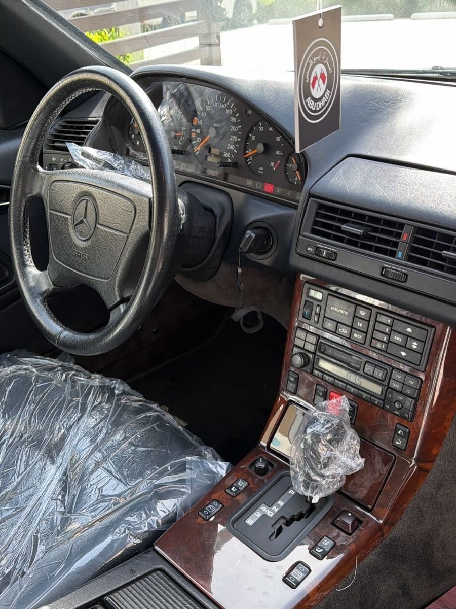 1997 Mercedes-Benz SL320 — Photo 17 of 20