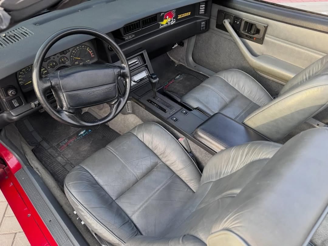 1991 Chevrolet Camaro Z28 — الصورة 9 من 13