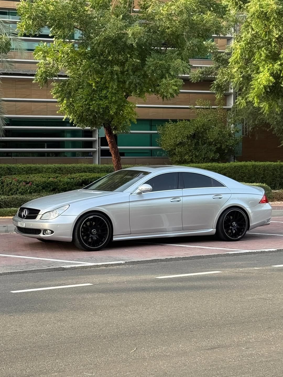 2006 Mercedes-Benz CLS350 — Photo 2 of 17