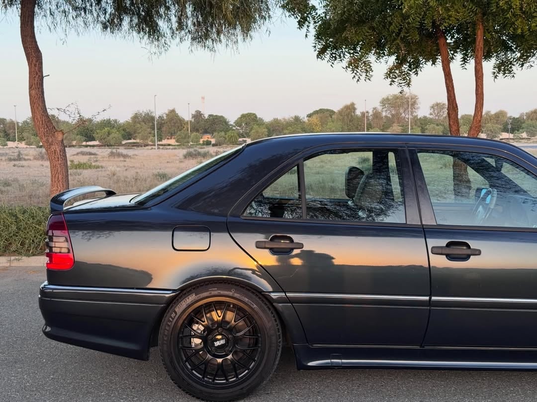 1997 Mercedes-Benz C36 AMG — الصورة 9 من 19